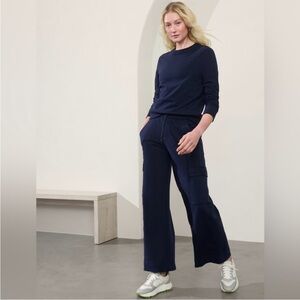 Retroterry Navy High Rise Wide Leg Cargo Pant. Petite Medium
